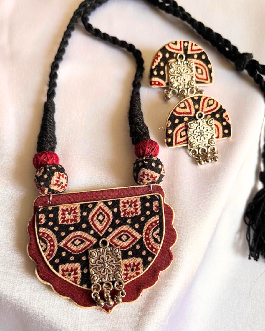 Maroon and Black Fabric Necklace