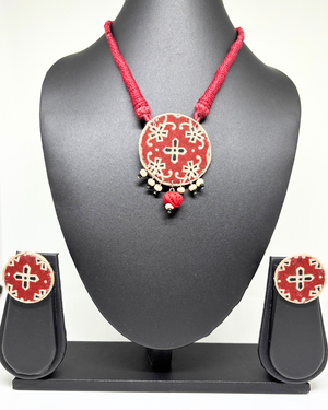 Maroon Fabric Necklace