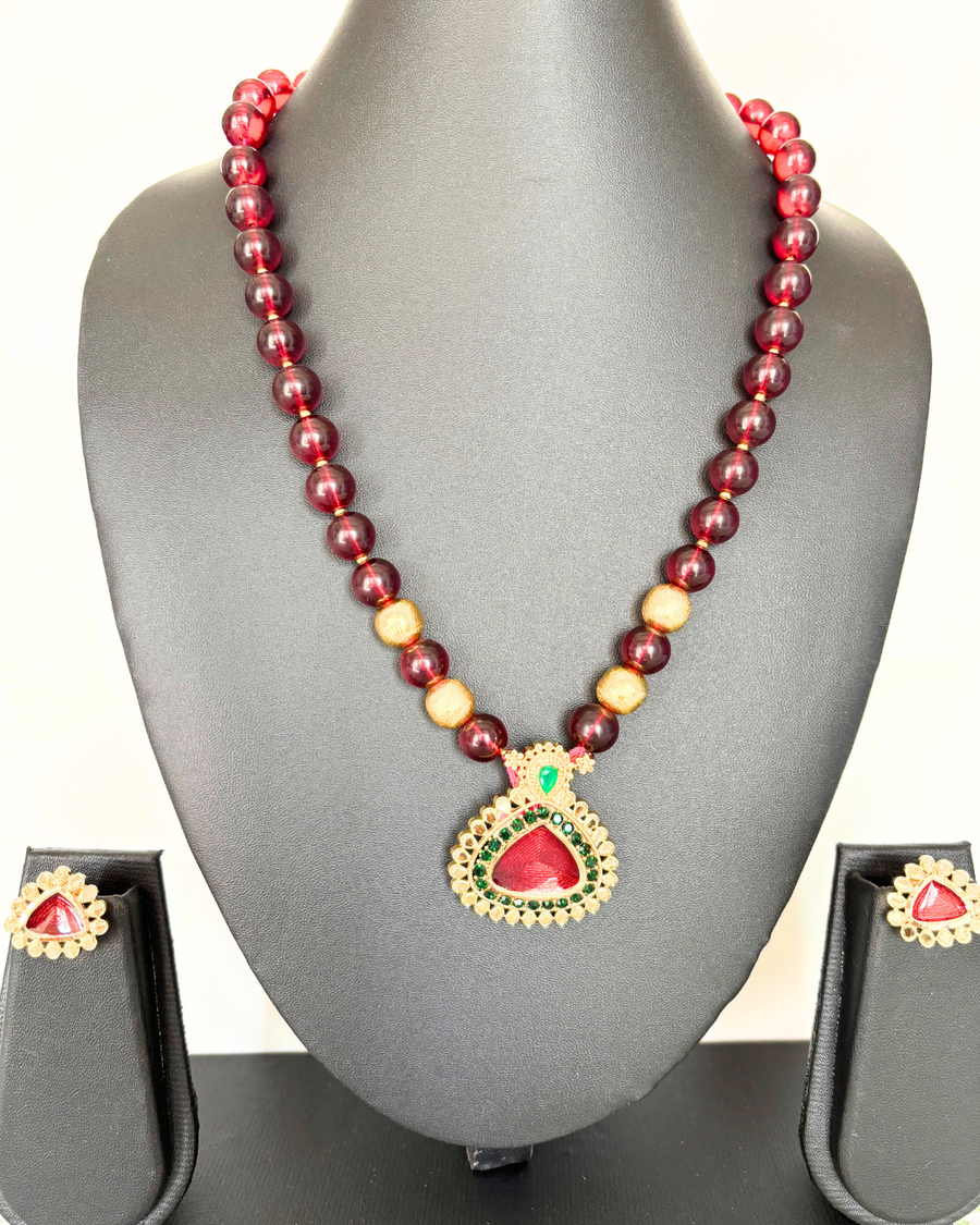 Maroon Palakka Pendant Necklace